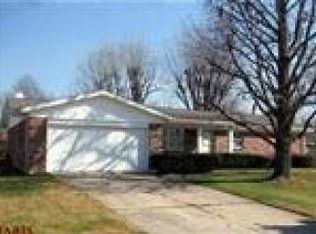2812 Cypress Dr, Saint Charles, MO 63301
