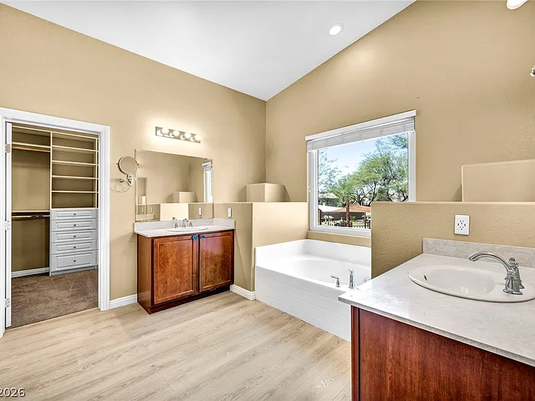 6049 Paddleboat St — Photo 37
