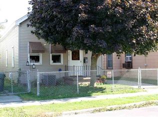 30 James St, Troy, NY 12183