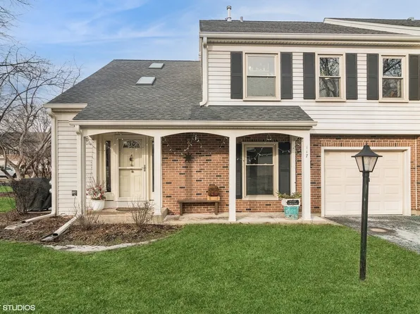 117 Bright Ridge Dr, Schaumburg, IL 60194