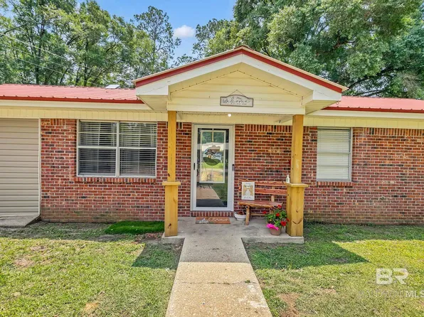 105 Duncan St, Brewton, AL 36426