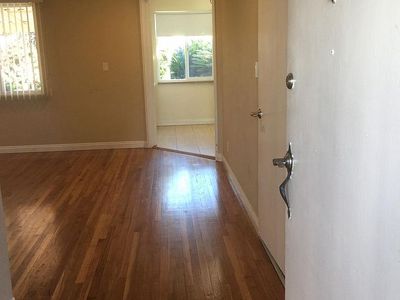 2nd image of 1902 S McPherrin Ave