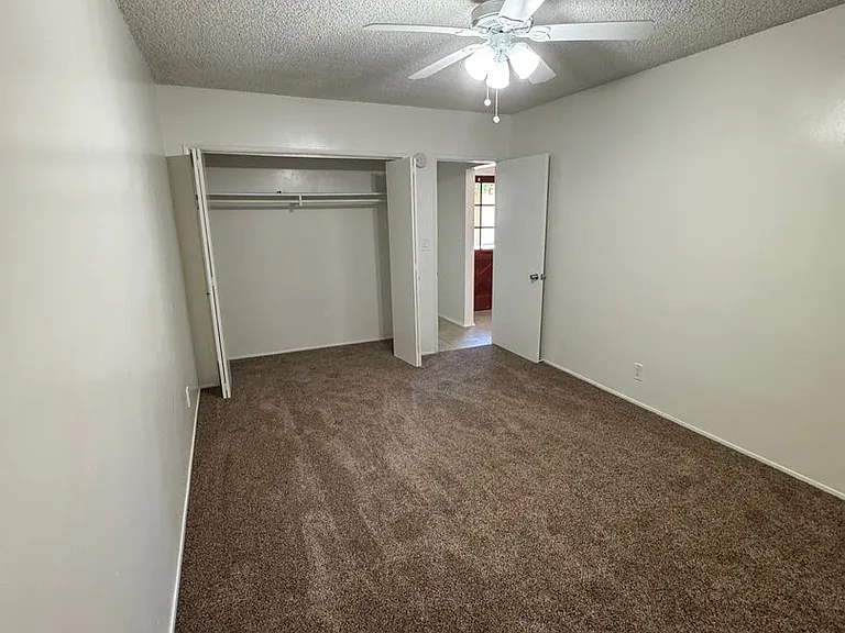 625 Kansas St — Photo 10