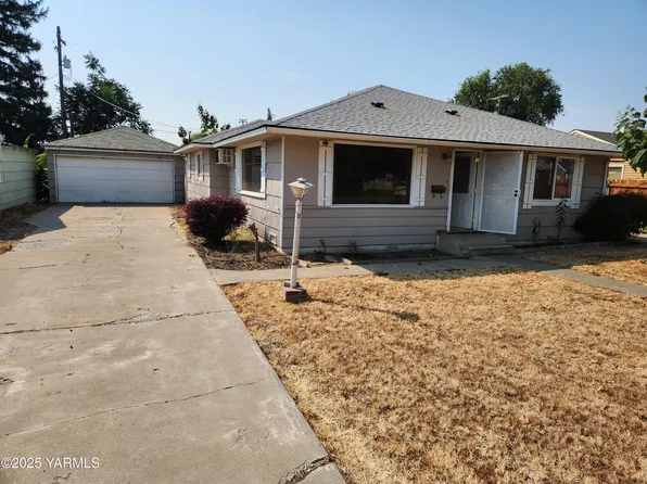 516 W 3rd Ave, Toppenish, WA 98948