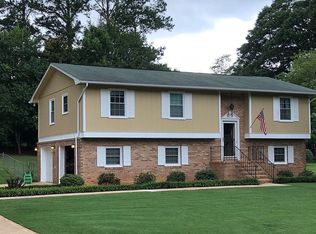 1312 Cape Rd, Anniston, AL 36207