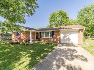 2404 S Woodbridge Dr, Yorktown, IN 47396