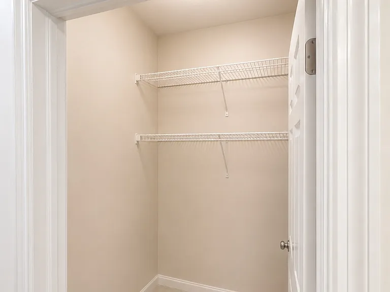1922 Garfield St #1 — Photo 9