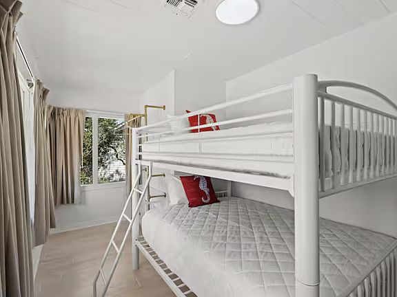 5th image of 905 Perrin Dr #3