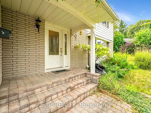 5th image of 223 Violet Ct