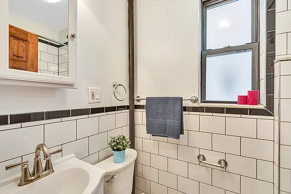 Rented by CORE | media 20