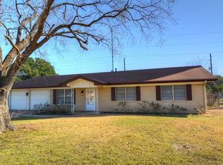 104 W Central Dr, Georgetown, TX 78628