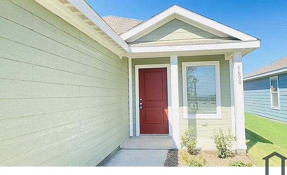 3rd image of 3600 Bluebird Ln