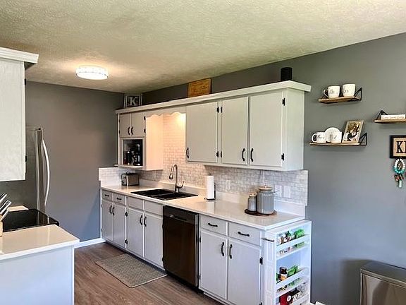 4th image of 2324 Shalimar Dr
