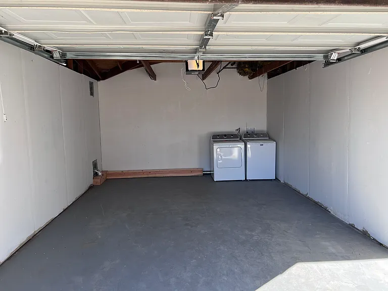 1020 Elm Ave #A — Photo 19