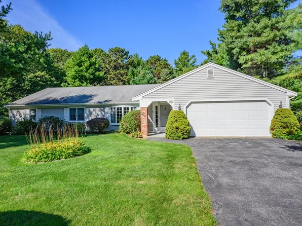87 Foxglove Rd, Barnstable, MA 02630