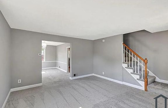 3rd image of 1811 Trenleigh Rd