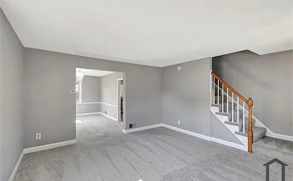 1811 Trenleigh Rd — Photo 3