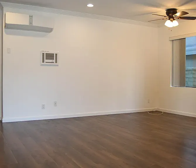 1832 Purdue Ave #102 — Photo 6