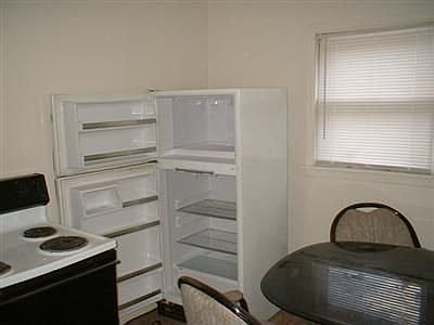 3rd image of 509 Beckman St