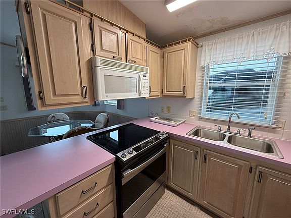 5th image of 86 Lofty Ln
