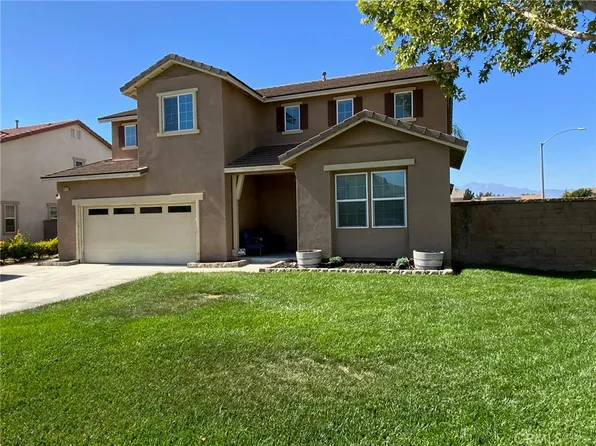 14752 Oak Leaf Dr, Corona, CA 92880