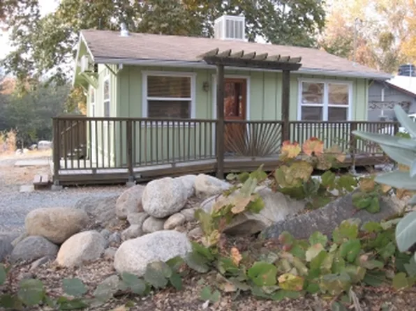 42259 Sierra Dr, Three Rivers, CA 93271