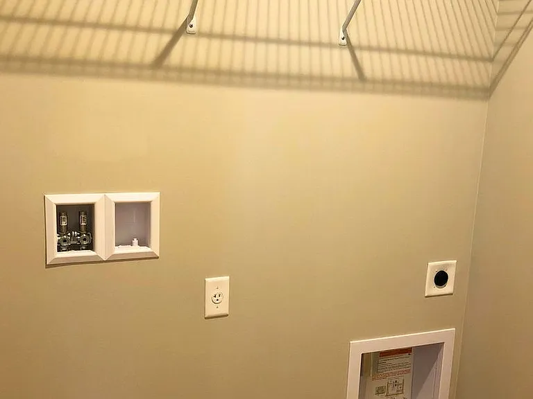 103 Marshall Ct — Photo 14