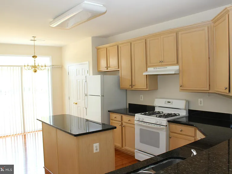 20965 Kittanning Ln — Photo 4