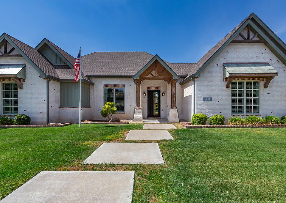1st image of 2502 Legacy Oaks