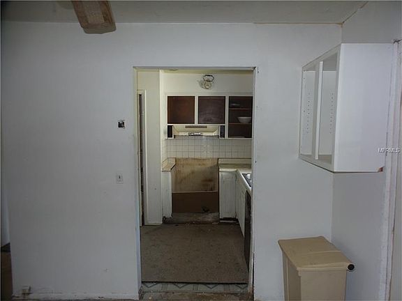 5th image of 5908 N 48th St