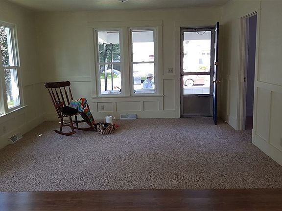 4th image of 234 Kenyon Ave