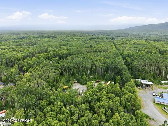 4th image of 5261 E McDowell Rd