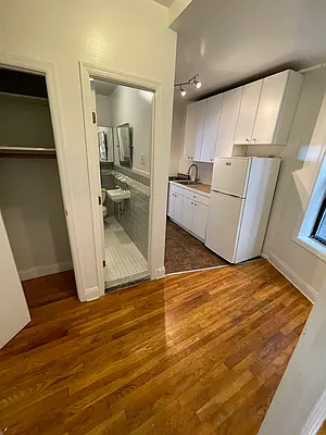 Rented by Best Apartments North Inc | media 19