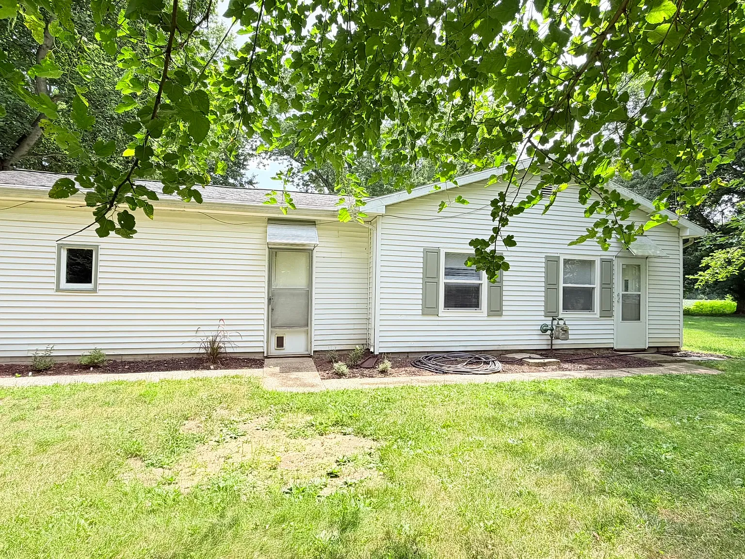 2 bed, 768 sqft, $1,650 — Photo 4
