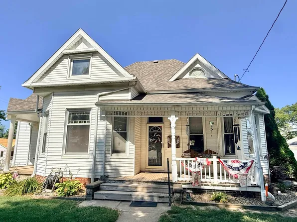 101 E Washington St, Mount Sterling, IL 62353