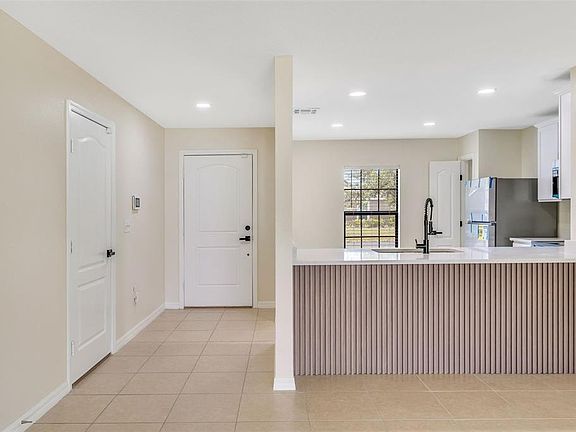4th image of 213 FIG COURT