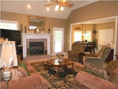 4th image of 8109 Elizabethton Ln #10