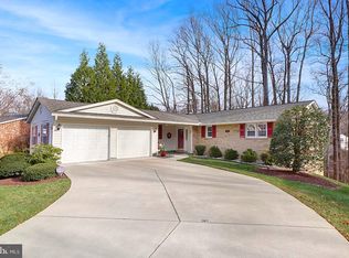 5215 Ashcroft Ct, Fairfax, VA 22032