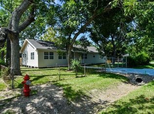1030 Perkins Dr, Bacliff, TX 77518