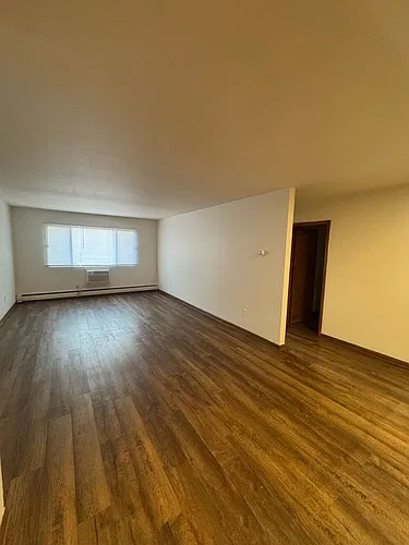 Floor plan 105