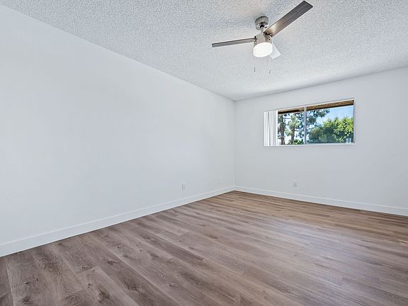 3rd image of 5565 Ackerfield Ave #220