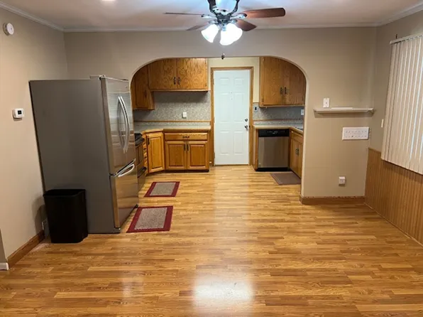 Mark V Apartments, 2316 E Broadway Ave #15, Bismarck, ND 58501