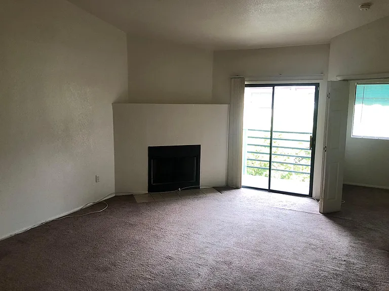 2180 Pinetop Ln #204 — Photo 16