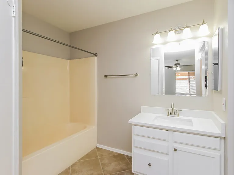 5743 E Flossmoor Cir — Photo 10
