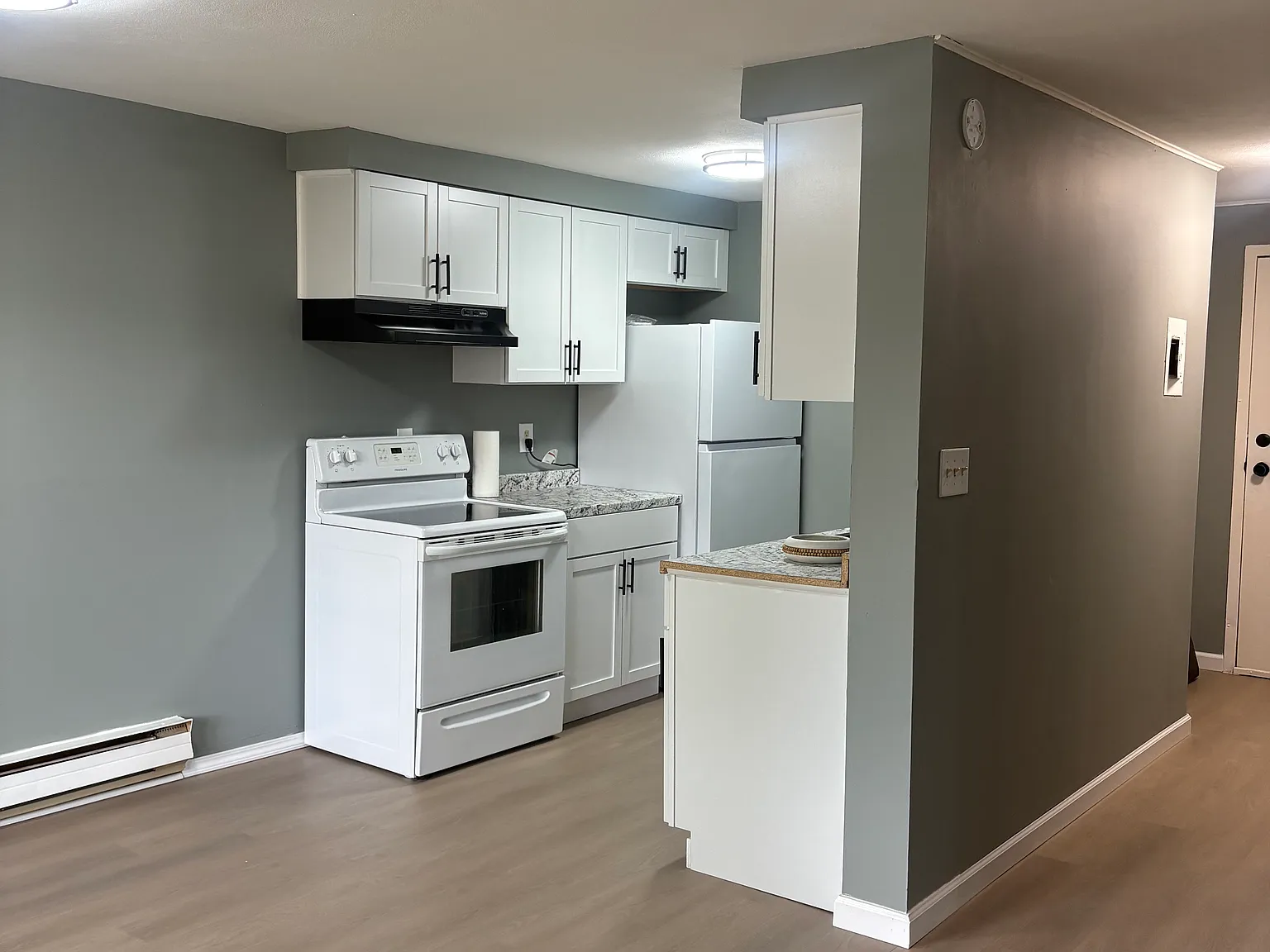1 bed, 772 sqft, $1,350 — Photo 4