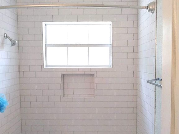 Beautiful Bath with new subway tile!!