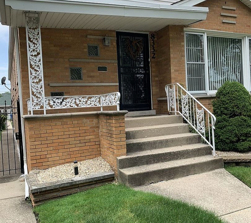 2nd image of 8332 S Prairie Ave