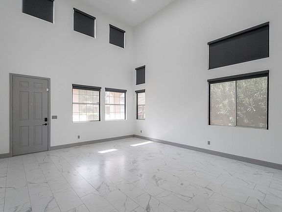 4th image of 9796 Altadena St