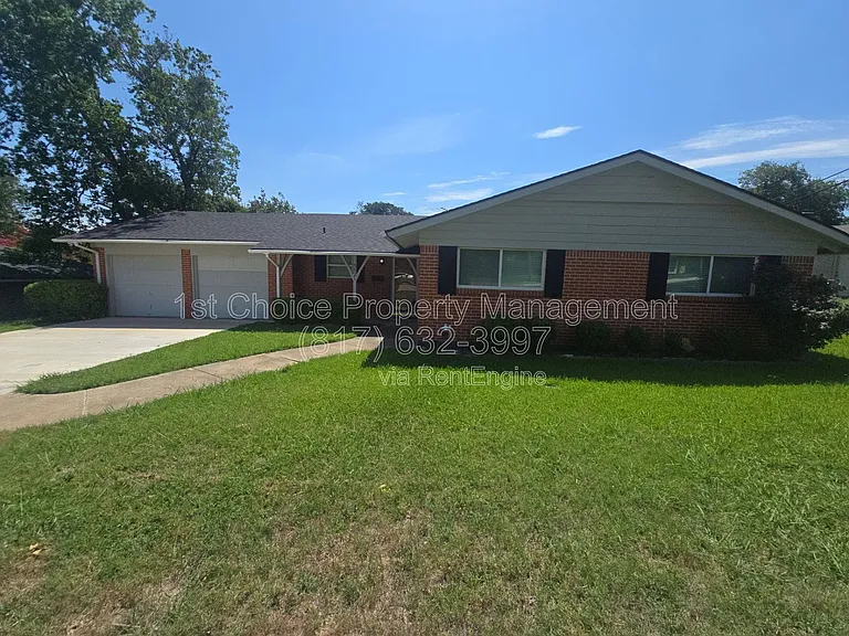 5621 Wedgworth Rd — Photo 2