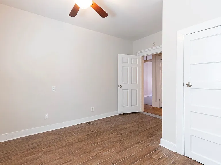 1016 E Anderson St — Photo 23